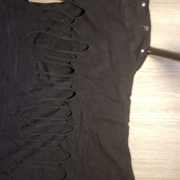 FREE WITH PURCHASE Xs t shirt RIPPED BACK - Picture 4 of 4
